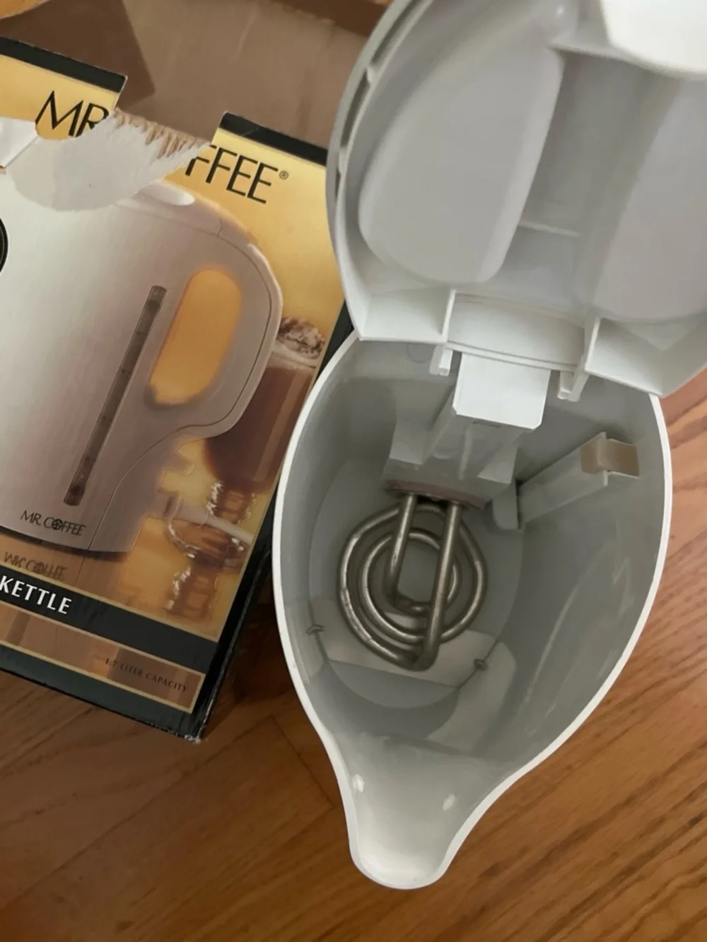 MR. COFFEE White Electric Kettle